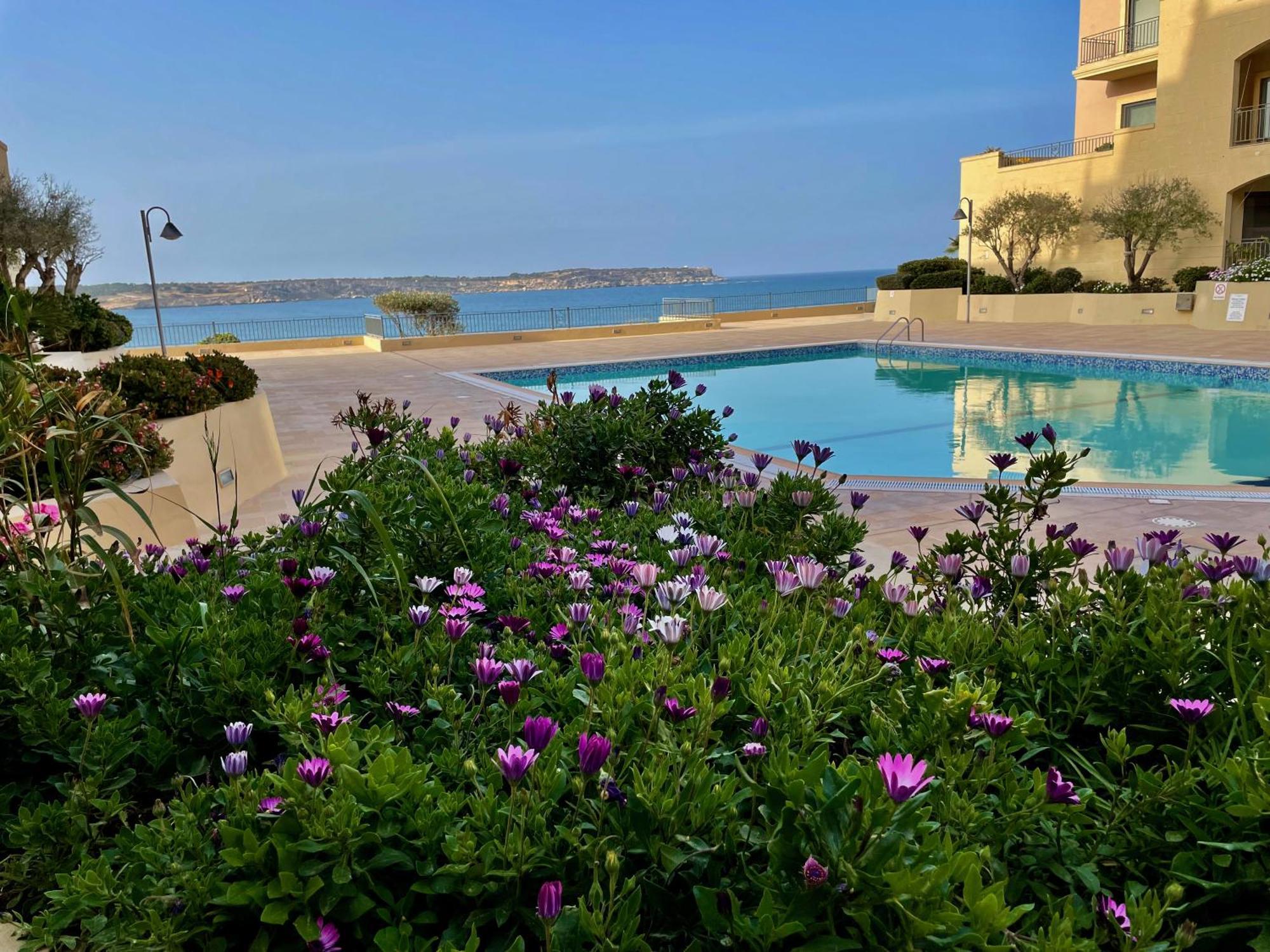 Spacious Luxurious Apartment With Seaview Mellieħa Exterior foto