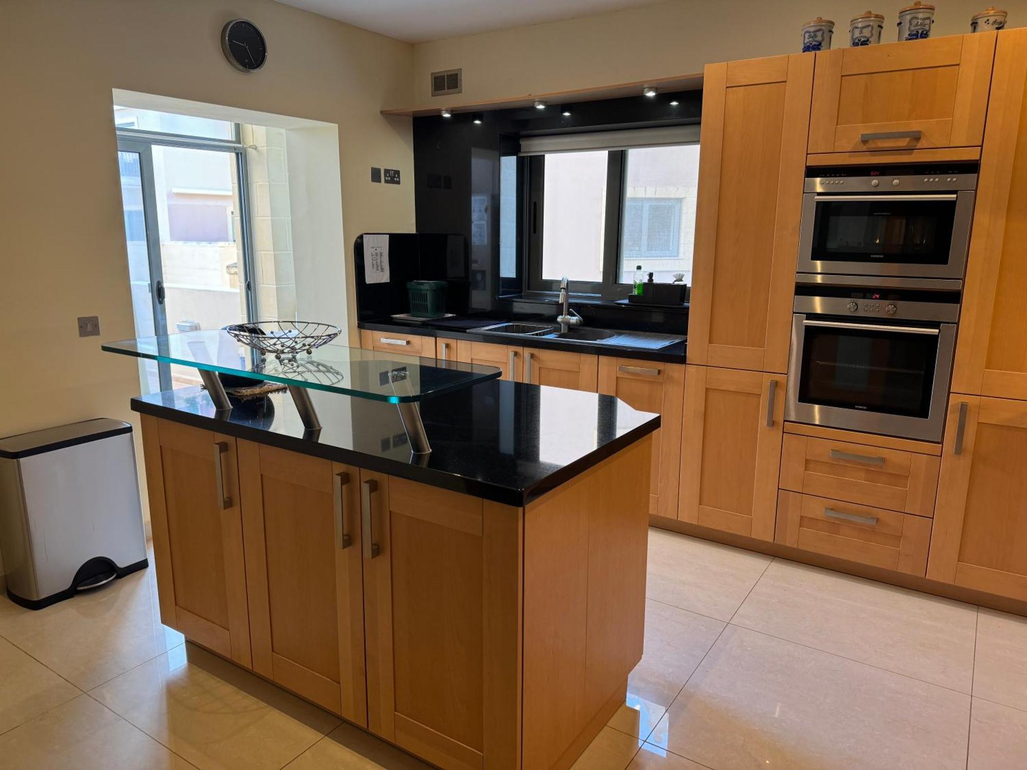Spacious Luxurious Apartment With Seaview Mellieħa Exterior foto